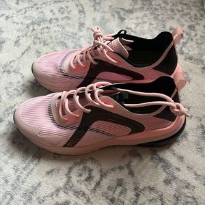 Fabletics running shoe size 10.